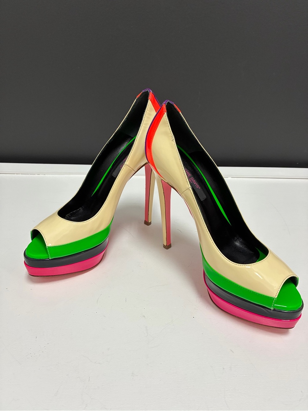 RARE Ruthie Davis Neon Patent Leather Peep-Toe Platform Pumps